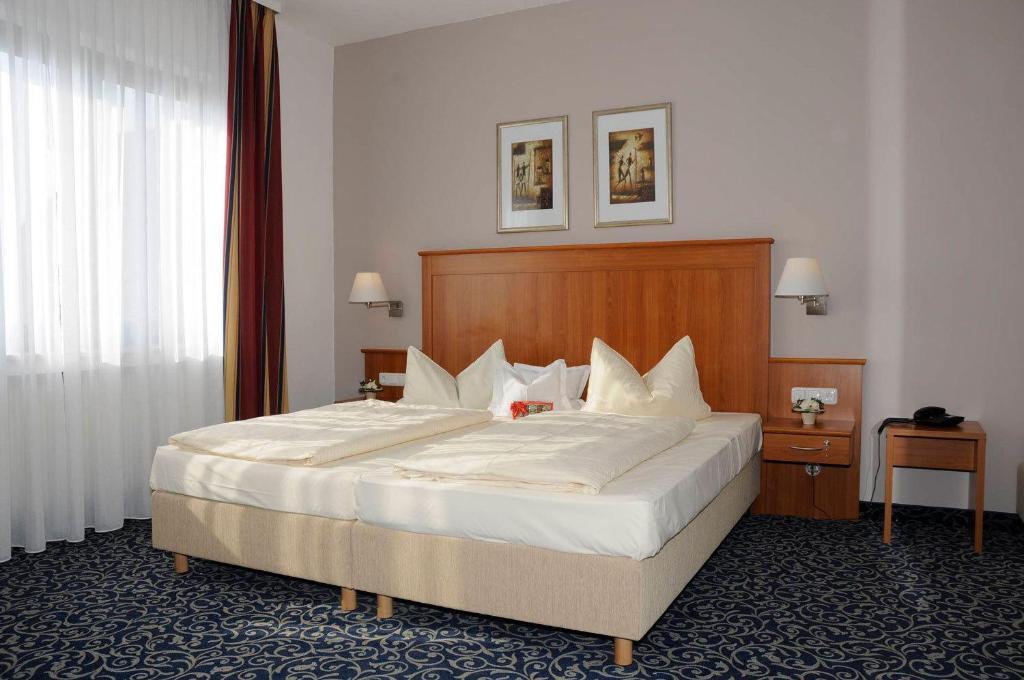 Hotel Goeller Хиршайд Номер фото